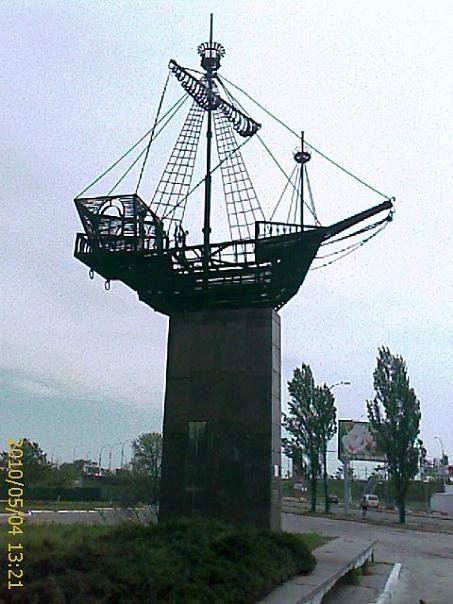 x_f8786538.jpg