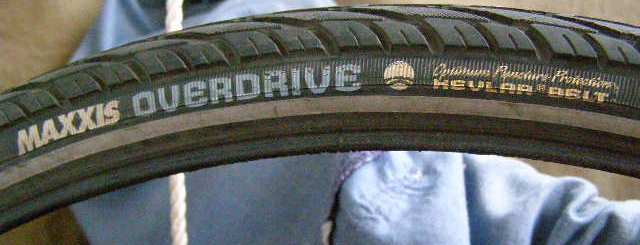 Maxxis сбоку 1.JPG