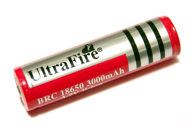 ultra-fire-akkumuljator-18650-3000-mah-big.jpg