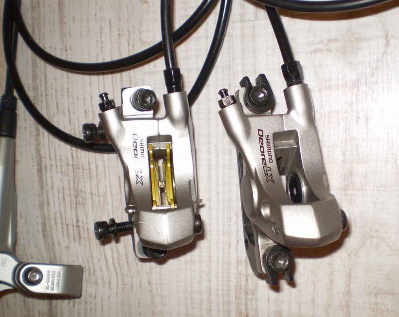 Deore M585 06.jpg