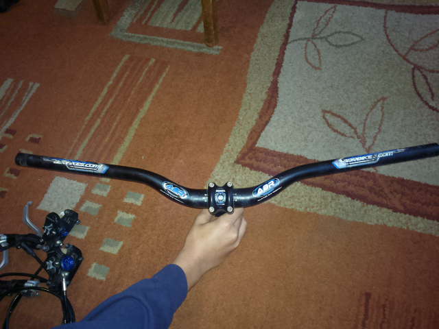16102012168.jpg