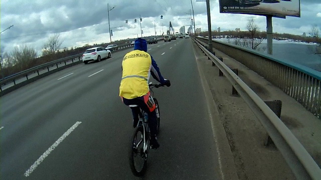 FILE0002.MOV_000413833.jpg