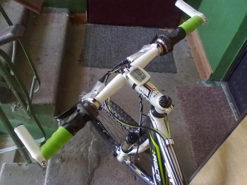 17082013668_1.jpg
