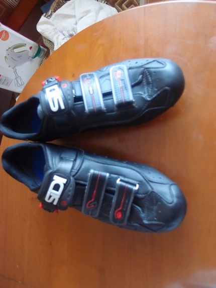v7zy7e891chr.jpg