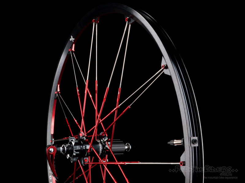 crank-brothers-cobalt-3-rear-wheel-s17472-885g-1-a_normal.jpg
