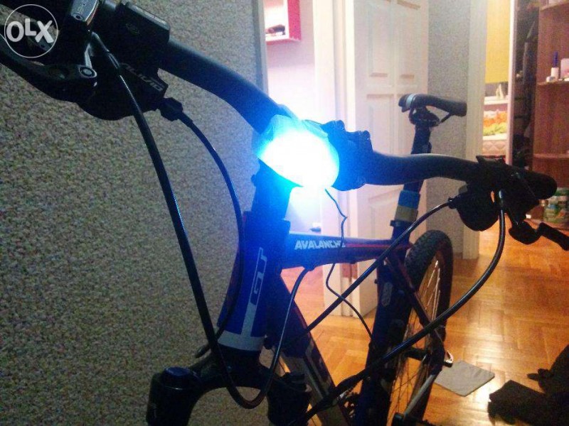 166165669_4_1000x700_porodam-perednyuyu-velosipednuyu-faru-hobbi-otdyh-i-sport.jpg