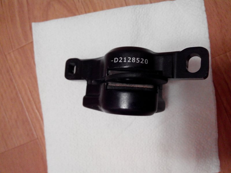 caliper1_bottom-001.jpg