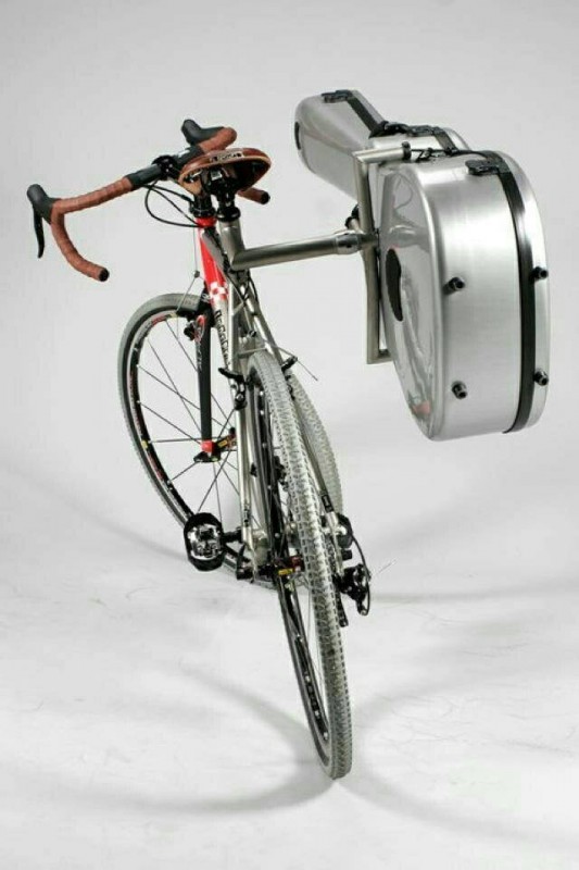 кроссовый велосипед с велосипедным креплением для велогитары.jpg