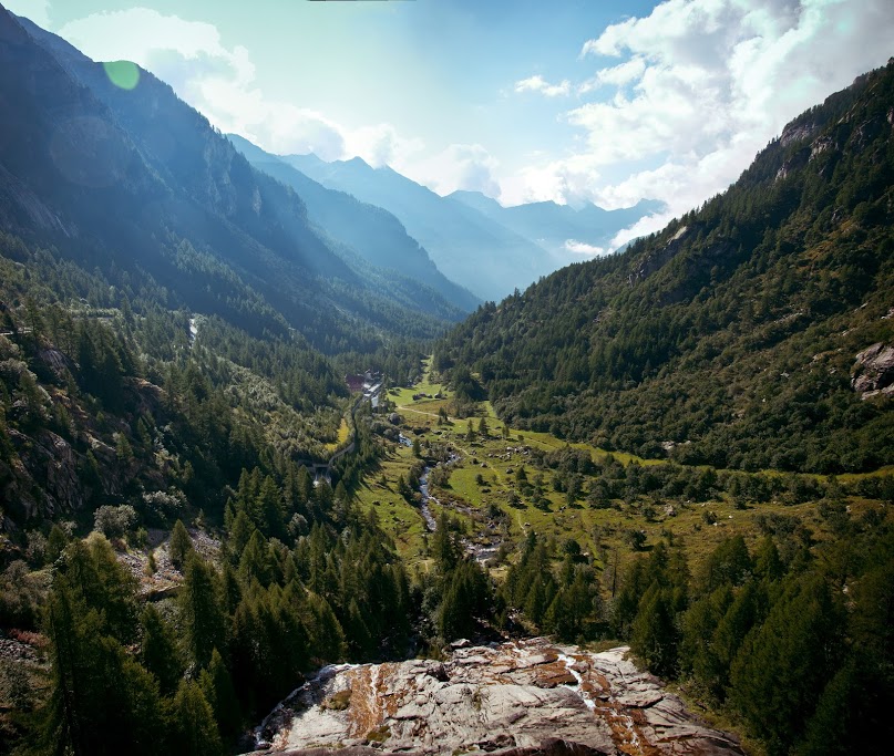 Панорама Cascata del Toce